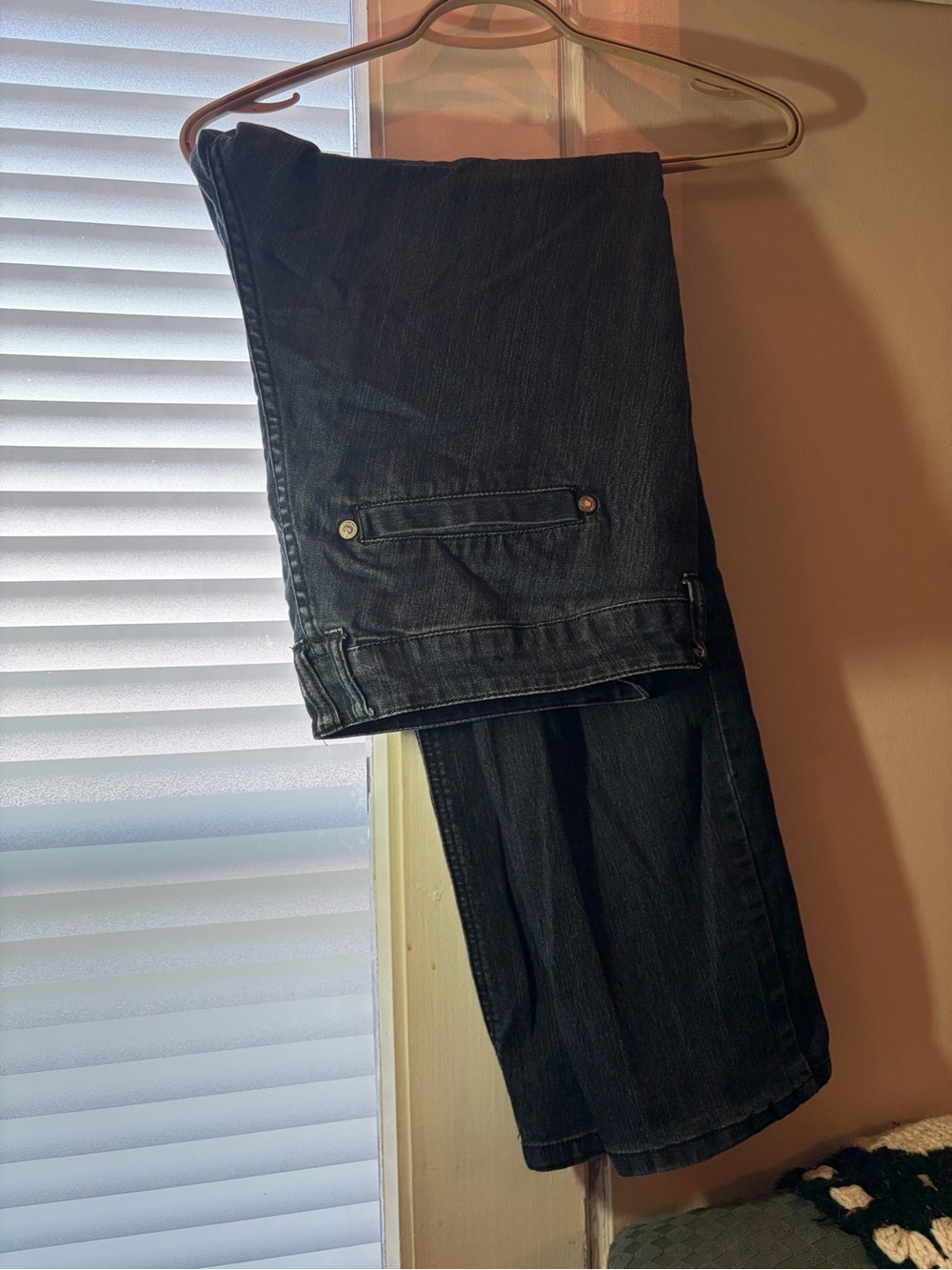 Classic ladies dark Wash Jeans - Black M12